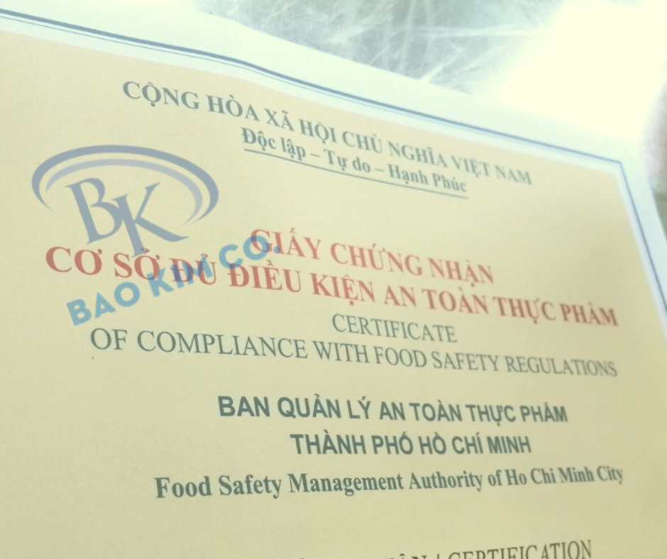 An toàn vệ sinh thực phẩm pha lóc đóng gói thịt gia súc gia cầm tại Hóc Môn
